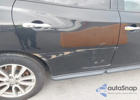 2016 Nissan Pathfinder Platinum/S/Sl/Sv z USA, uszkodzony, nr VIN 5N1AR2MN8GC661002